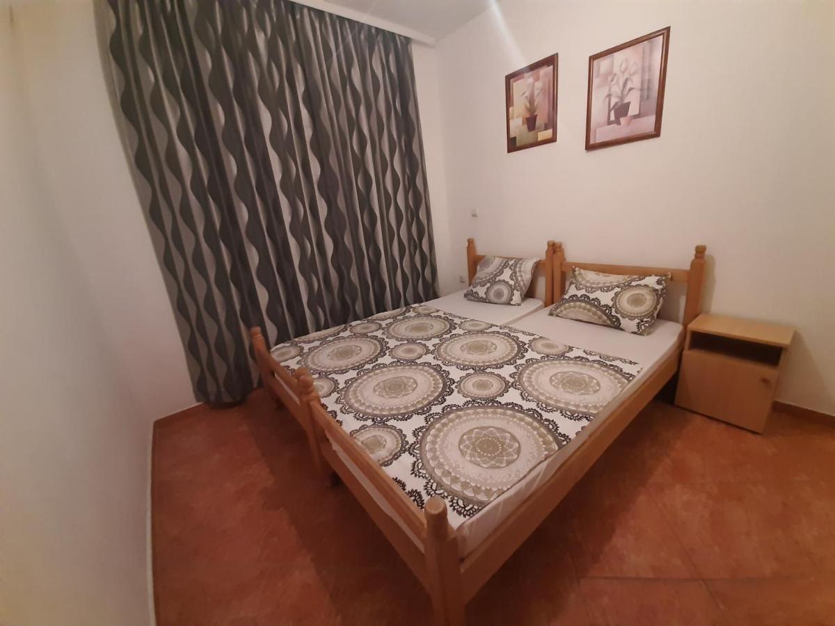 Apartments Nurkovic Добра вода Стая снимка