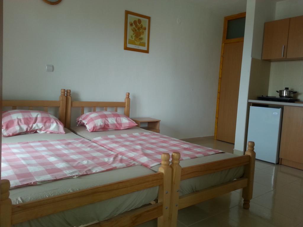 Apartments Nurkovic Добра вода Стая снимка