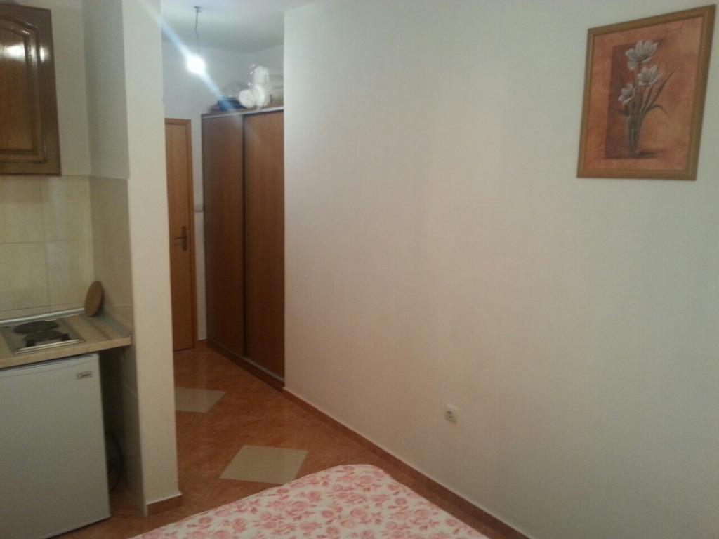 Apartments Nurkovic Добра вода Екстериор снимка