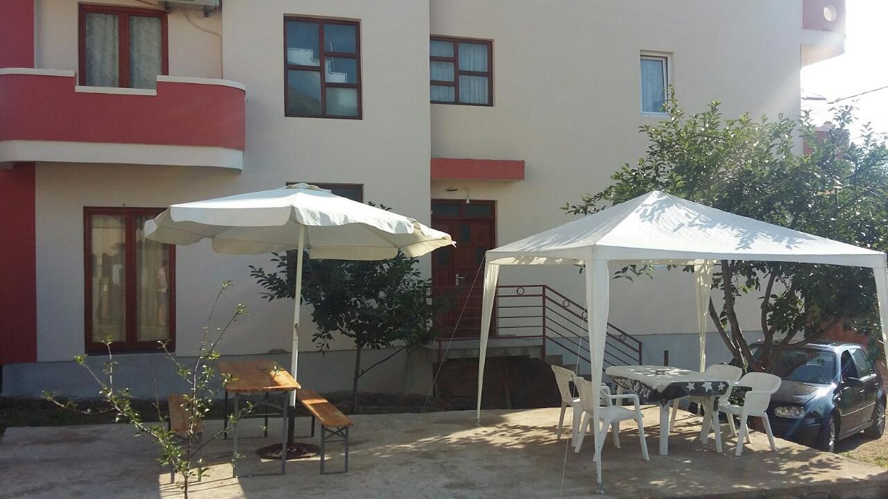 Apartments Nurkovic Добра вода Екстериор снимка